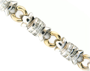 Diamond bracelet in yellow and white gold.