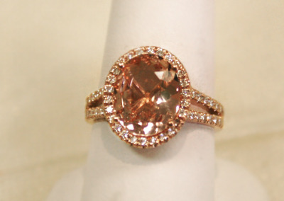Morganite ring in rose gold.
